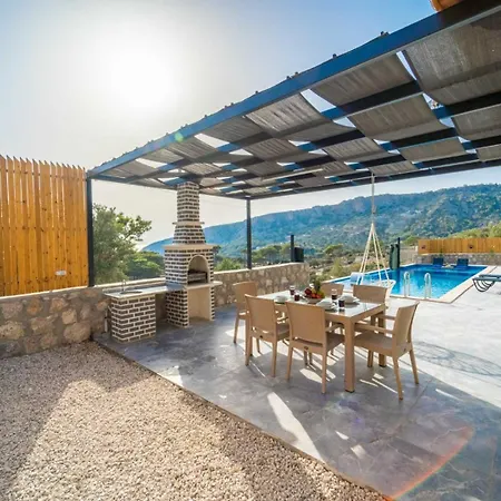 Ulus 2 מלון 4*